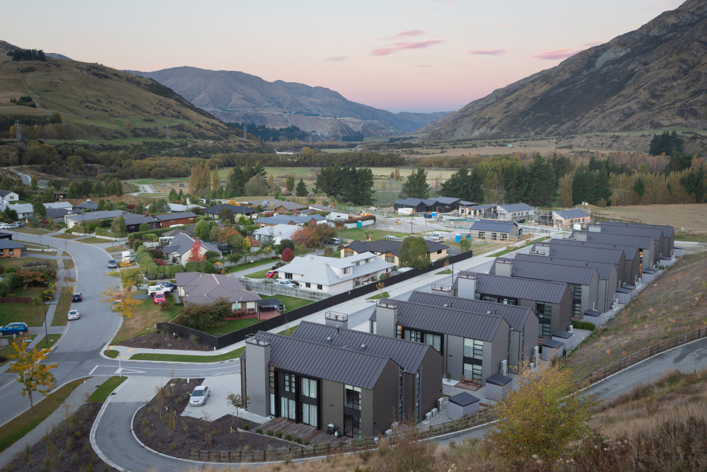 Exteriors_Alpine_Ave_LHE_031