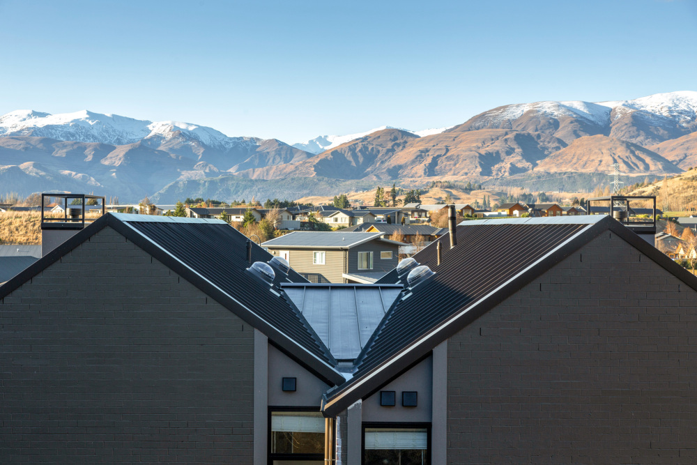 Alpine_View_Mountain-Views